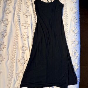 HALARA Classic Black Maxi Dress